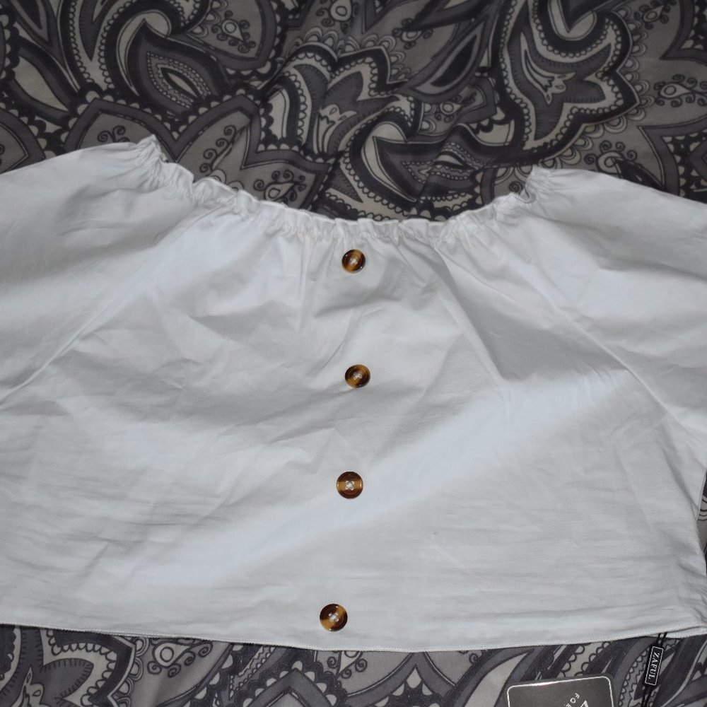 White off the shoulder crop top